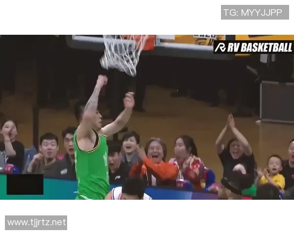 2012年CBA季后赛北京队对阵广东队的激烈对决回顾与分析